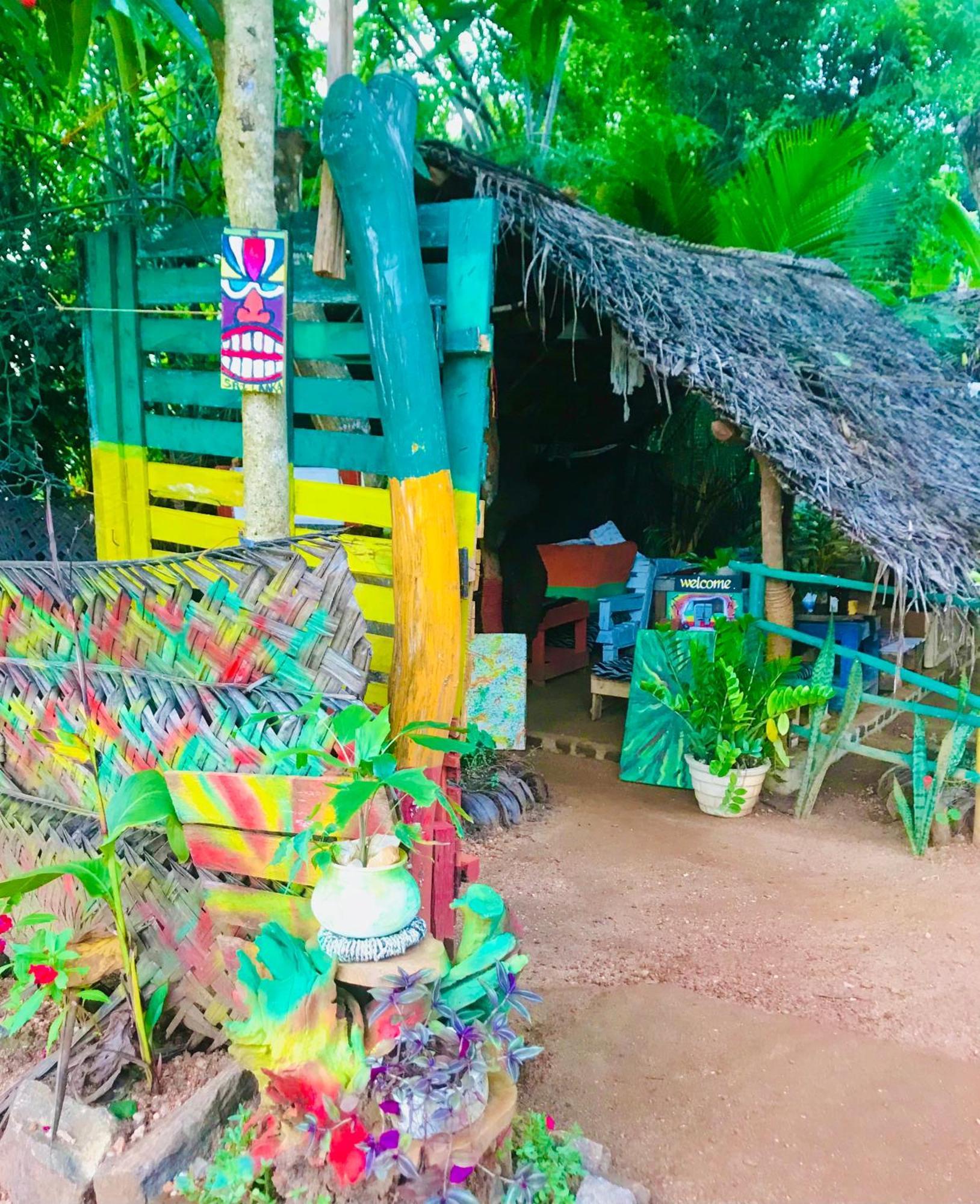 Reggae Paradise Hostel Σιγκιρίγια Εξωτερικό φωτογραφία